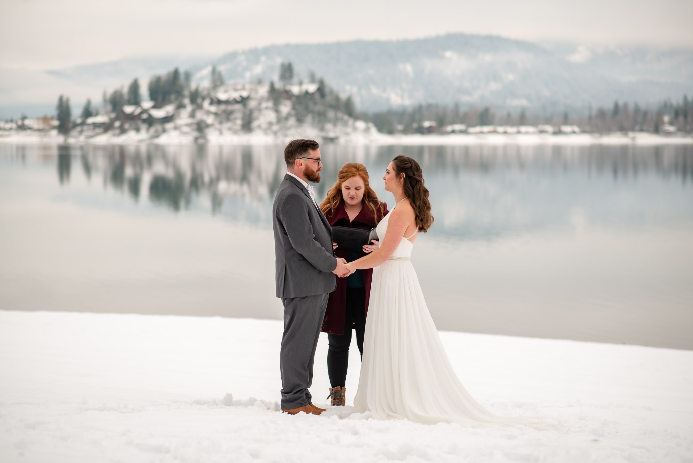 Winter elopement in North Idaho